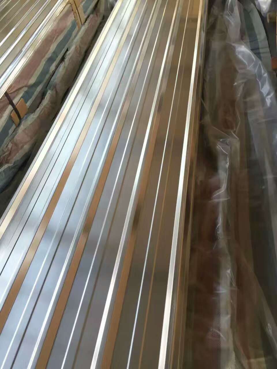 820型压型铝板